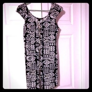 Black and white front zip bodycon dress. Forever 21. Size Small